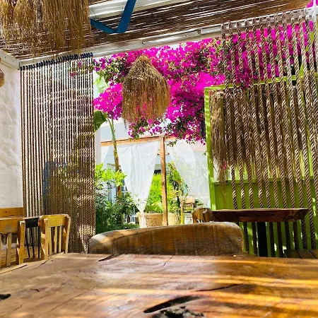 Ξενοδοχείο με διαμερίσματα Badehan